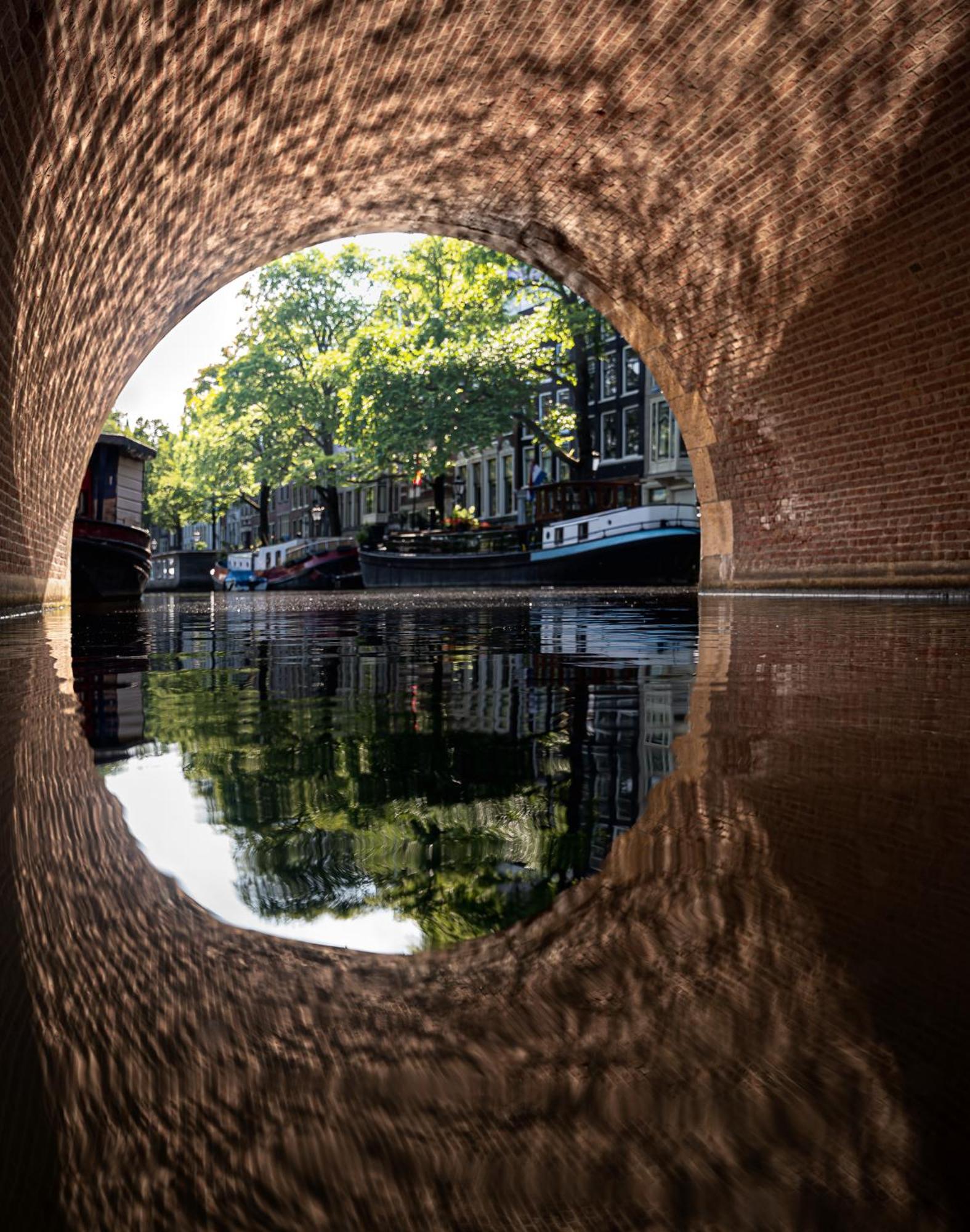 Skinny Bridge Boutique Stay Amsterdam Exterior photo